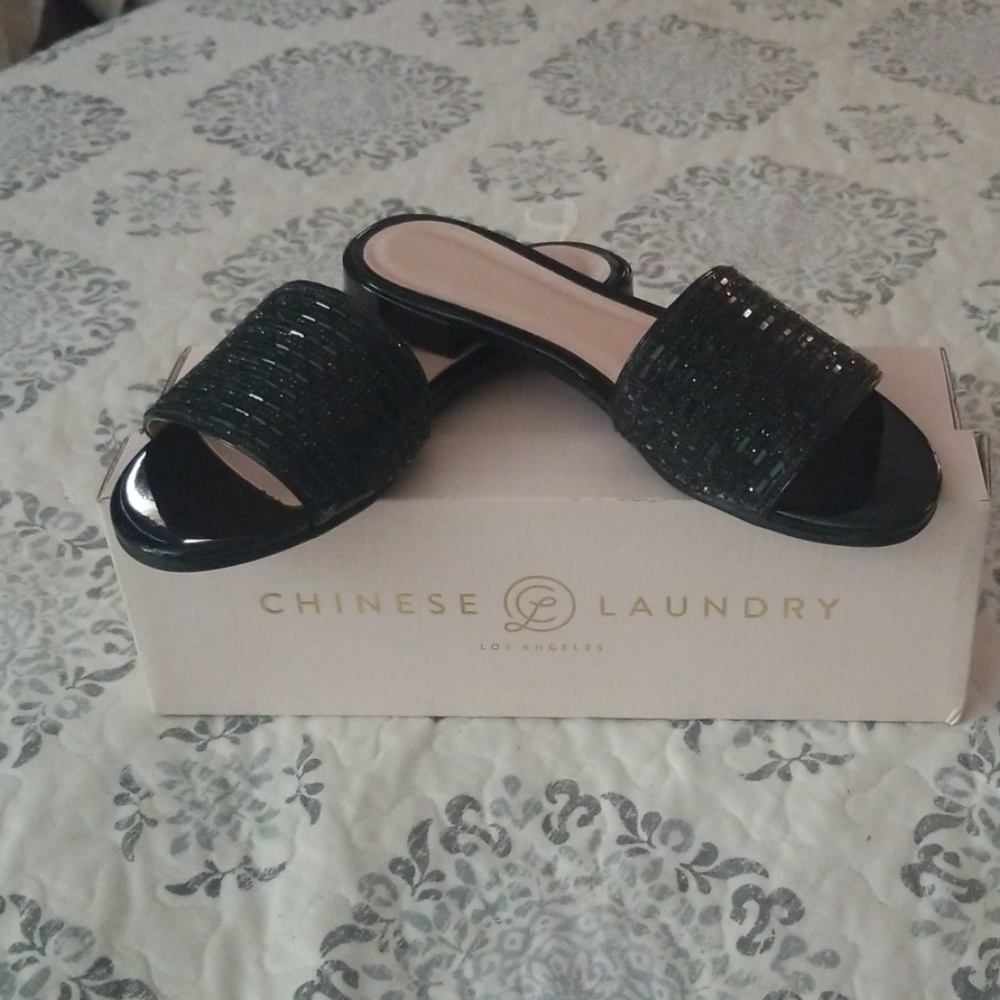 Chinese Laundry Sandals